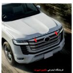 آرم لندکروز نوشته روی کاپوت و درب صندوق